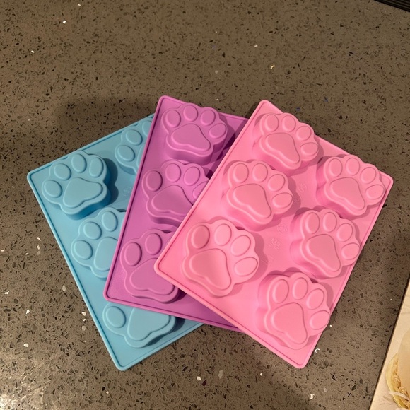 Set of Three Paw Print Silicone Molds - Picture 1 of 1